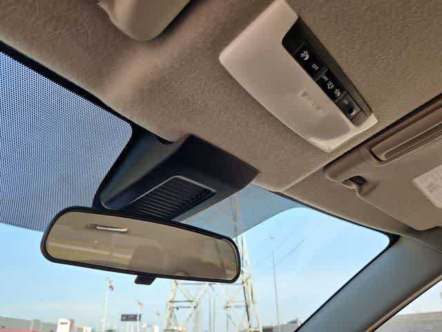 Used 2022 Nissan Kicks S FWD image 26
