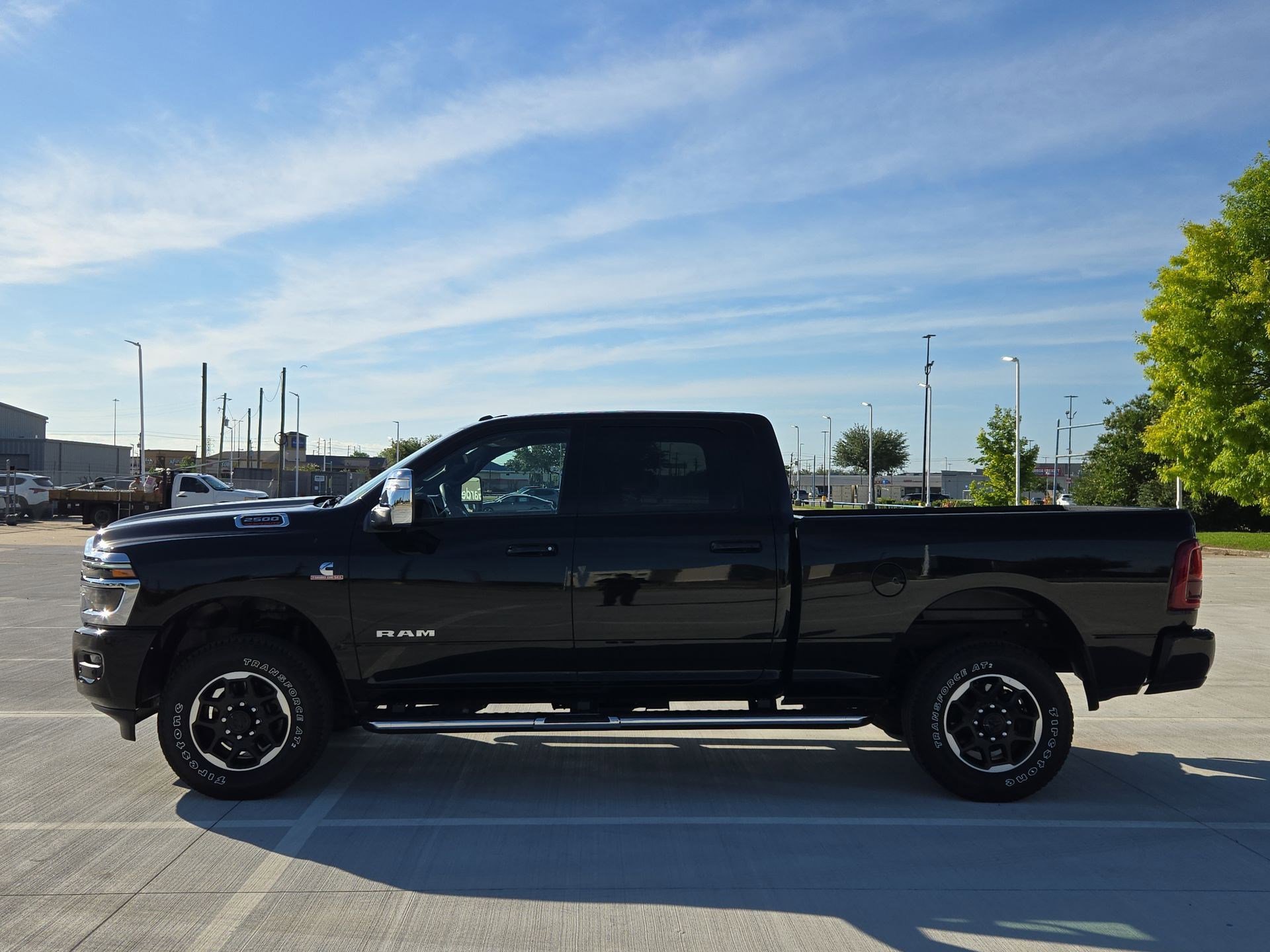 Used 2025 RAM 2500 Laramie AWD/4WD image 7