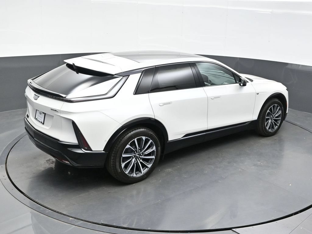 Certified 2024 Cadillac Lyriq Sport AWD/4WD image 35