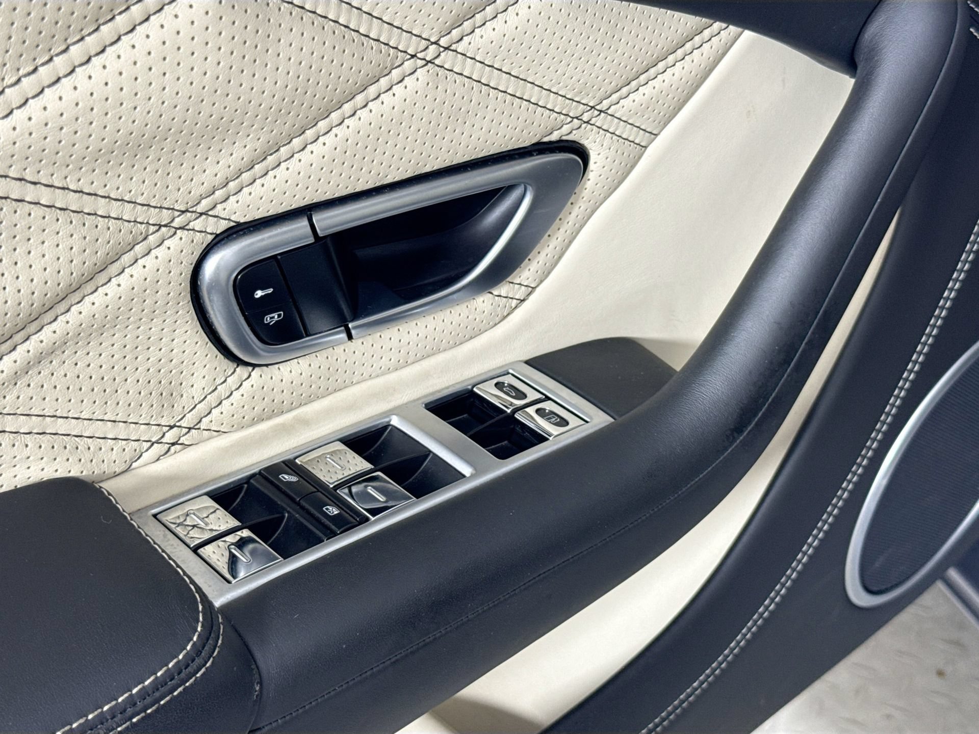 Used 2013 Bentley Continental GT AWD/4WD image 16