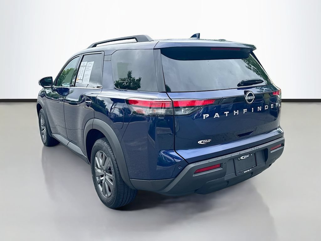Certified 2025 Nissan Pathfinder SV FWD image 6