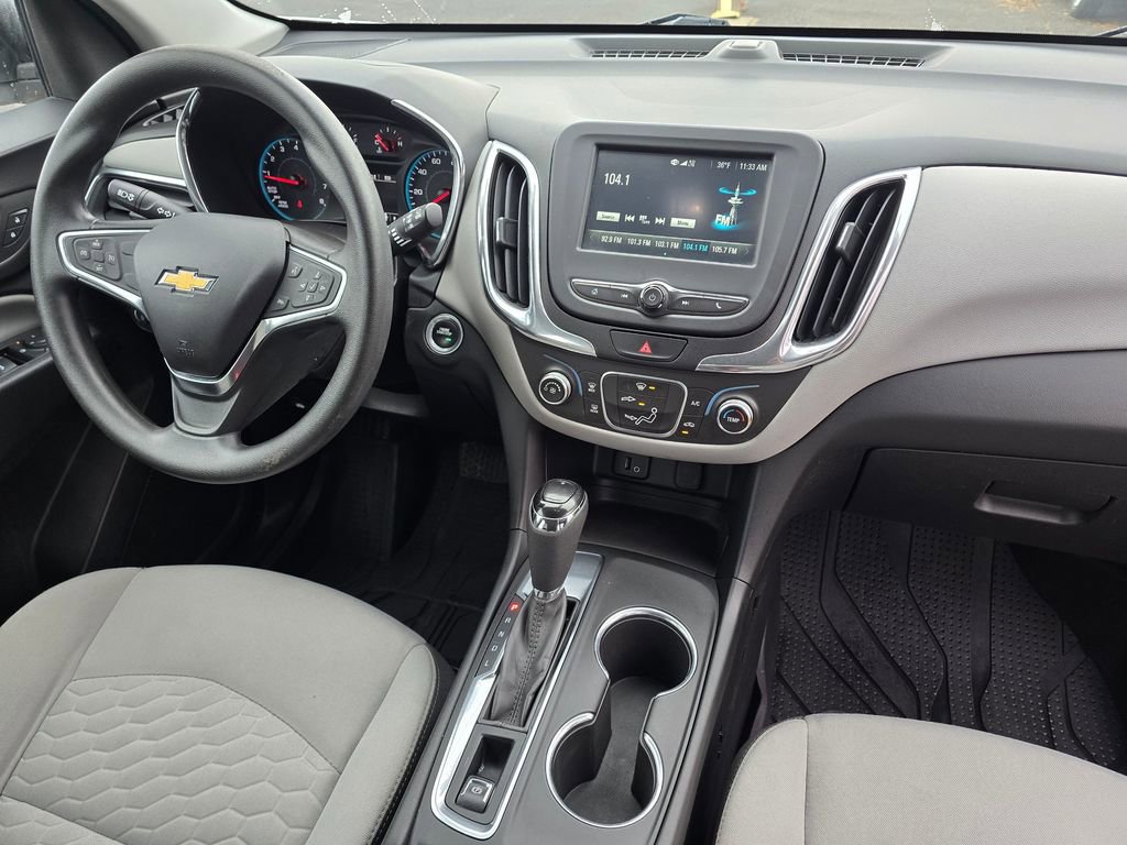 Used 2018 Chevrolet Equinox LS image 11