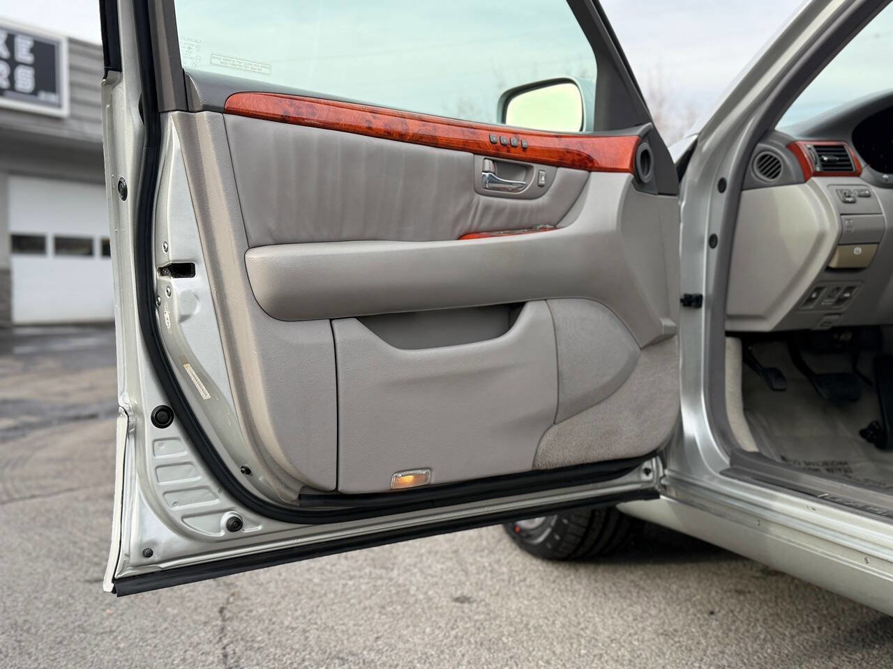 Used 2003 Lexus LS 430 image 6