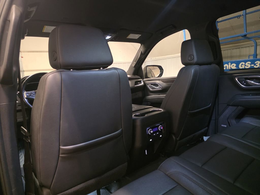 Used 2024 Chevrolet Suburban LT AWD/4WD image 24