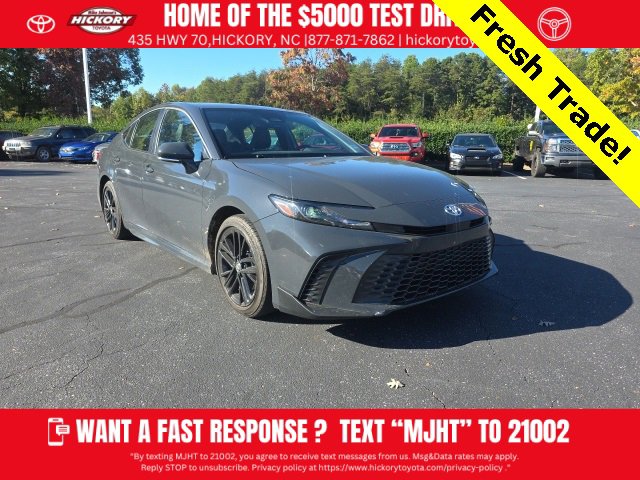 Used 2025 Toyota Camry SE