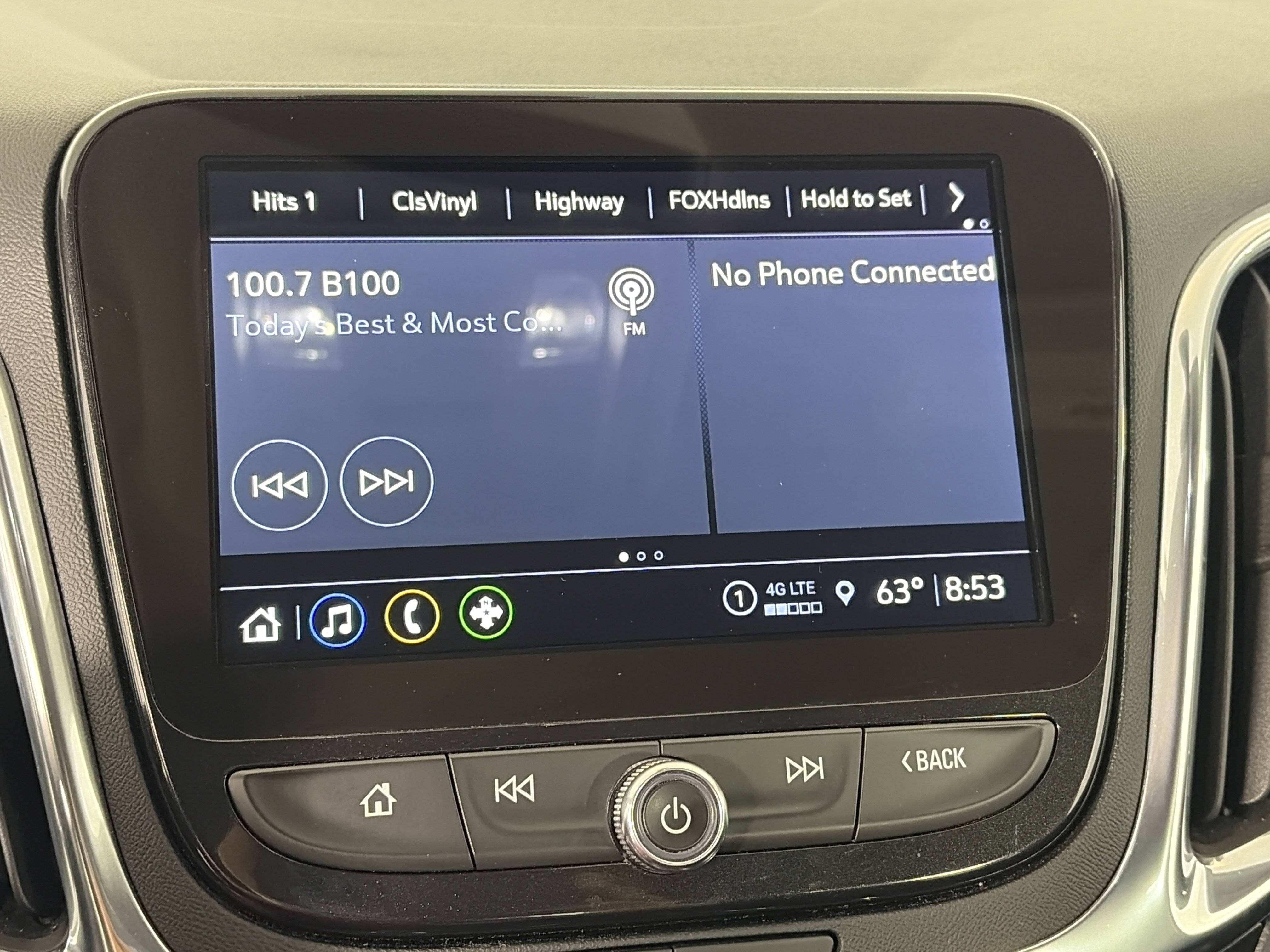 Used 2023 Chevrolet Equinox Premier AWD/4WD image 19