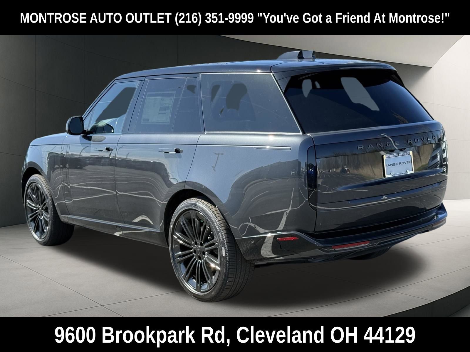 New 2026 Land Rover Range Rover SE image 3