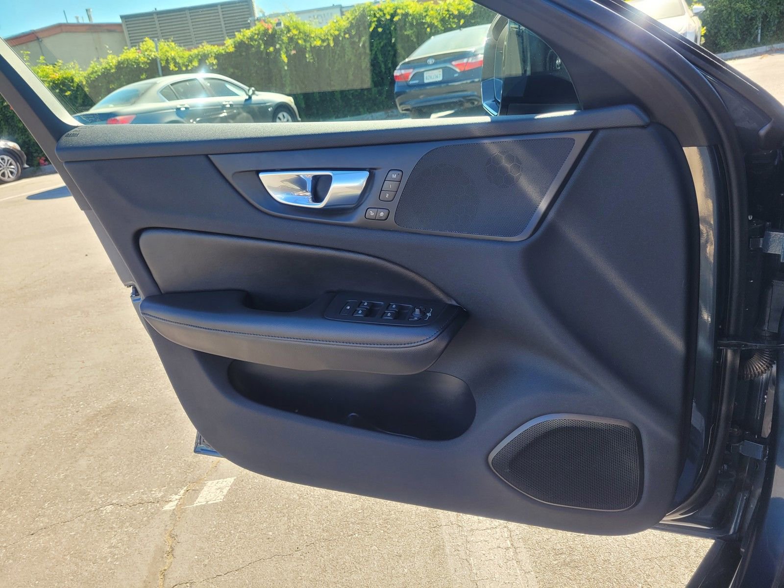 Certified 2023 Volvo S60 B5 Core w/ Climate Package image 15