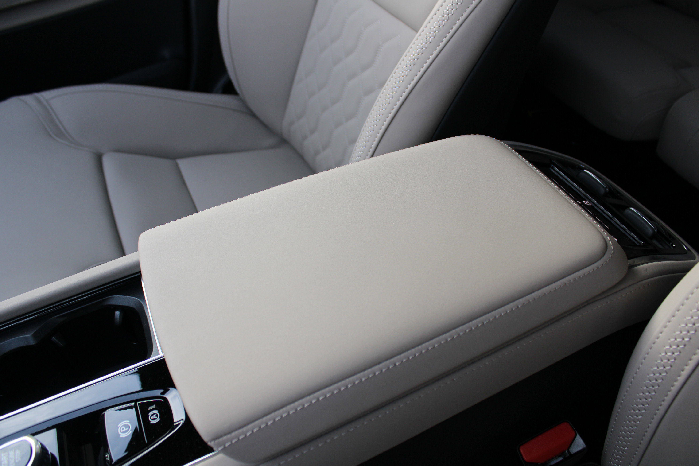 New 2026 Volvo XC90 B5 Core AWD/4WD image 26