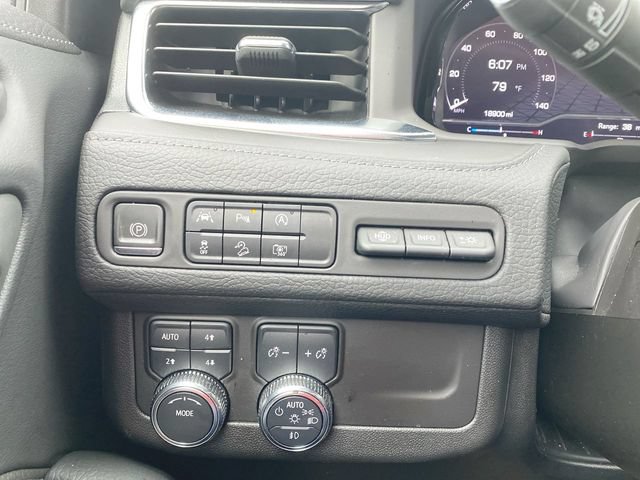 Used 2024 GMC Yukon Denali AWD/4WD image 18
