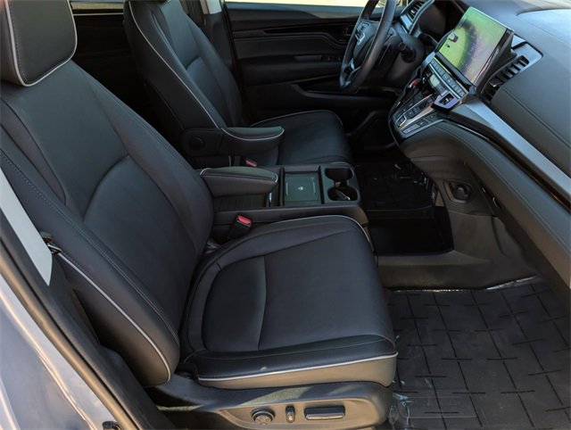 Used 2025 Honda Odyssey Touring image 37