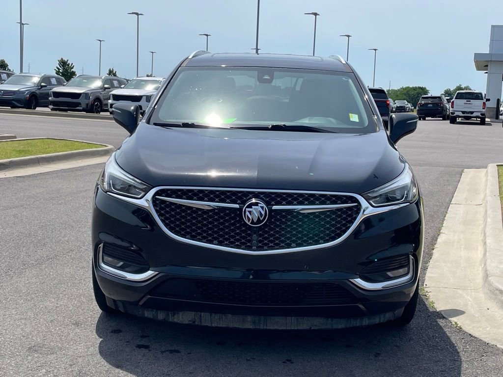 Used 2019 Buick Enclave Avenir w/ Avenir Technology Package AWD/4WD image 2