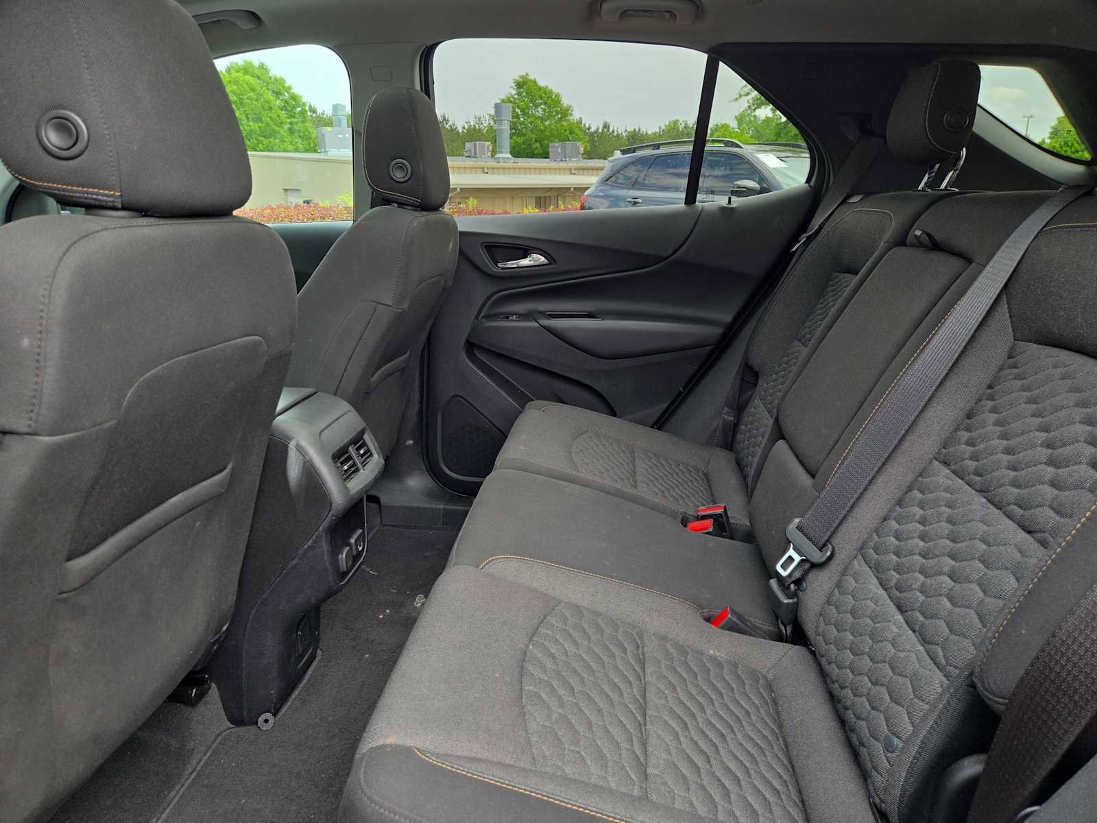 Used 2018 Chevrolet Equinox LT w/ Sun & Infotainment Package FWD image 13