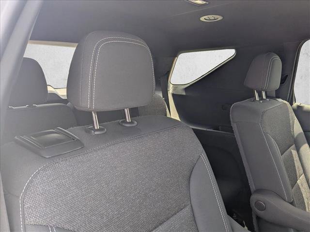 Used 2024 Chevrolet Traverse LT FWD image 19