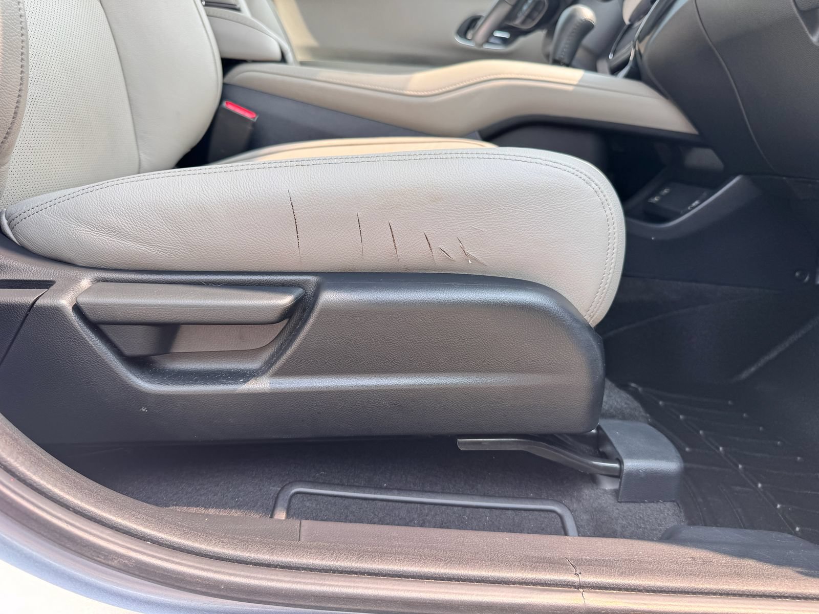 Used 2019 Honda HR-V EX-L image 32