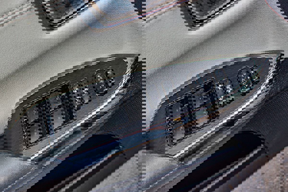 Used 2013 Toyota Avalon XLE image 13