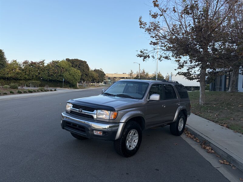 Used 2002 Toyota 4Runner SR5 w/ Upgrade Value Pkg 2 AWD/4WD image 9
