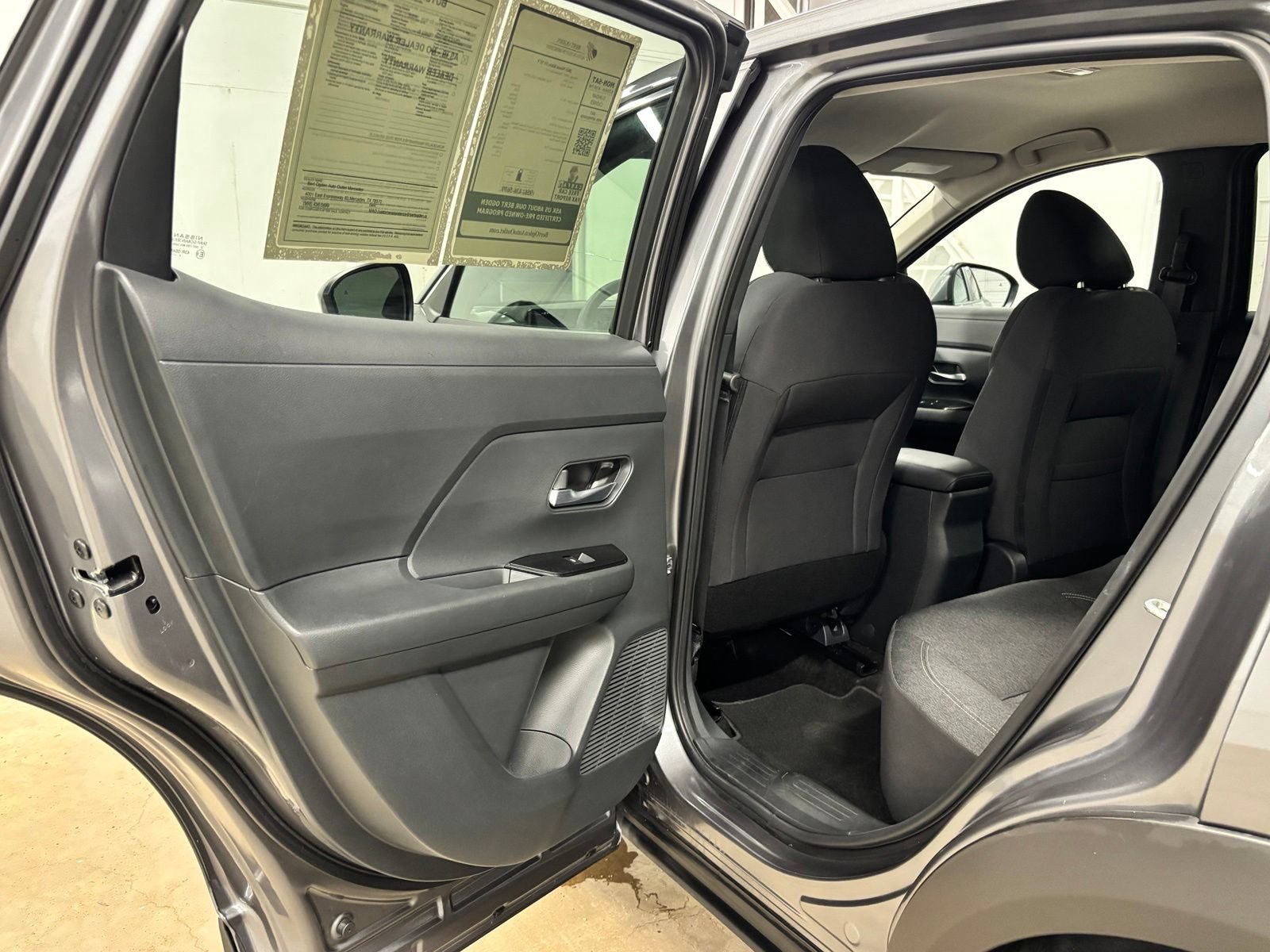 Used 2025 Nissan Kicks SV FWD image 18