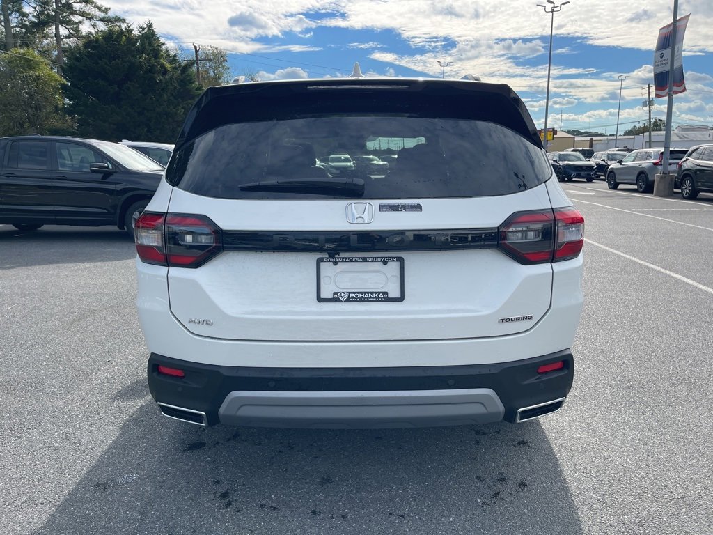 New 2025 Honda Pilot Touring image 5