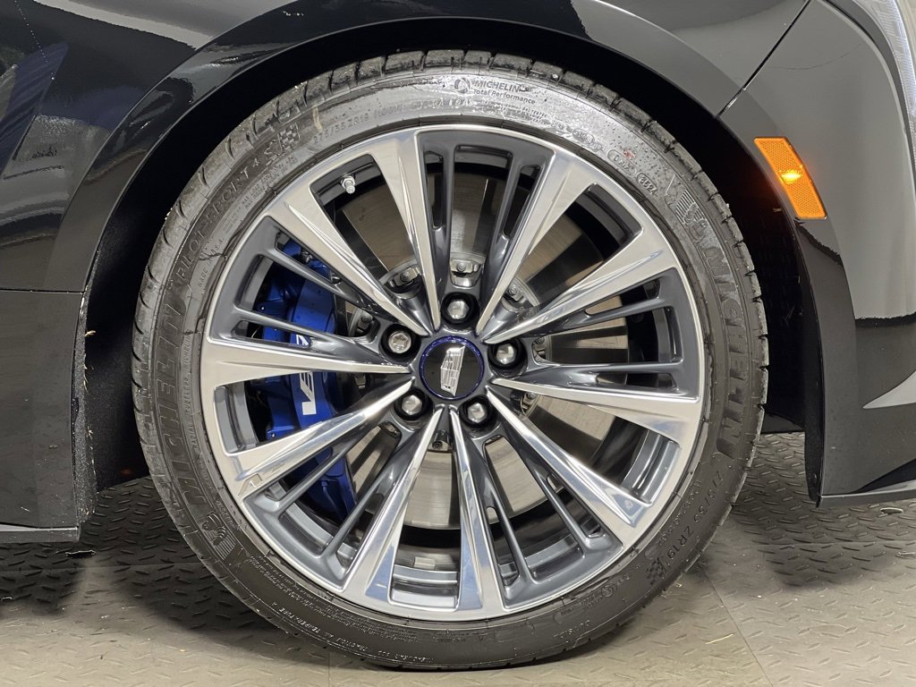 Used 2026 Cadillac CT5 V Blackwing w/ LPO, Blue Accent Package image 13