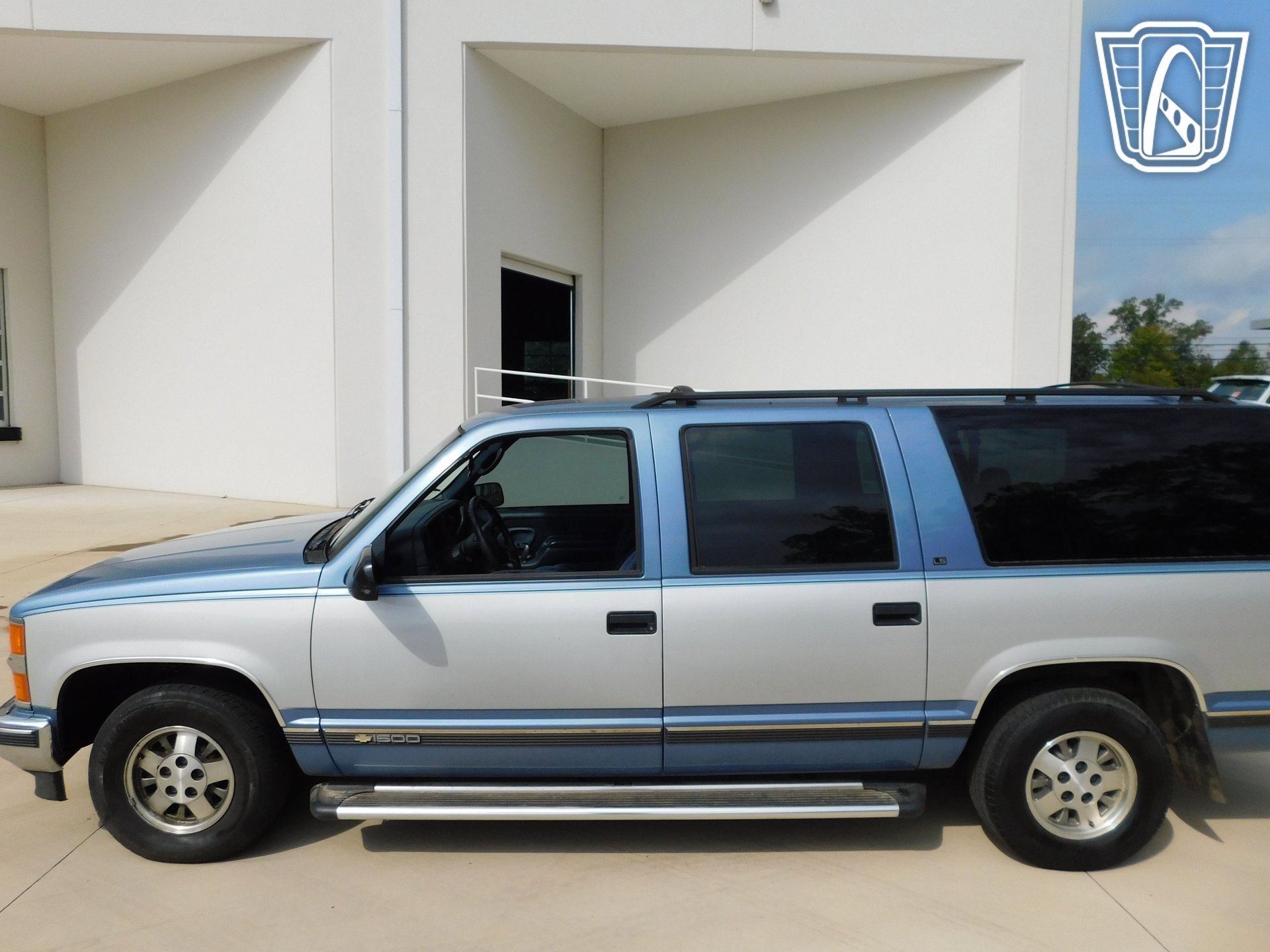 Used 1995 Chevrolet Suburban image 14