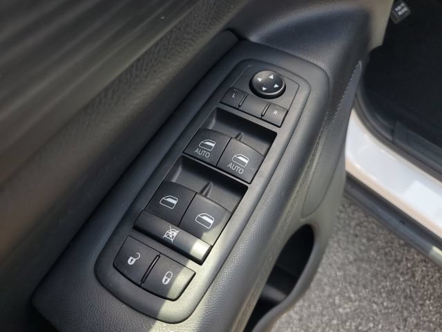 Certified 2021 Jeep Grand Cherokee Laredo X AWD/4WD image 24