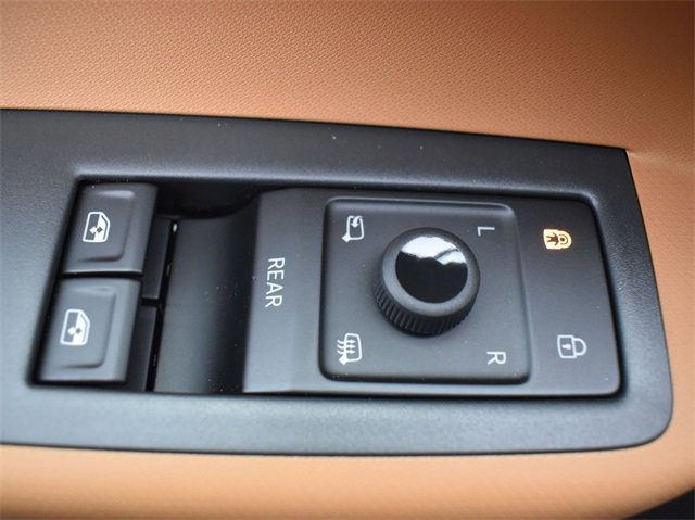 New 2025 Volkswagen ID. Buzz Pro S image 18