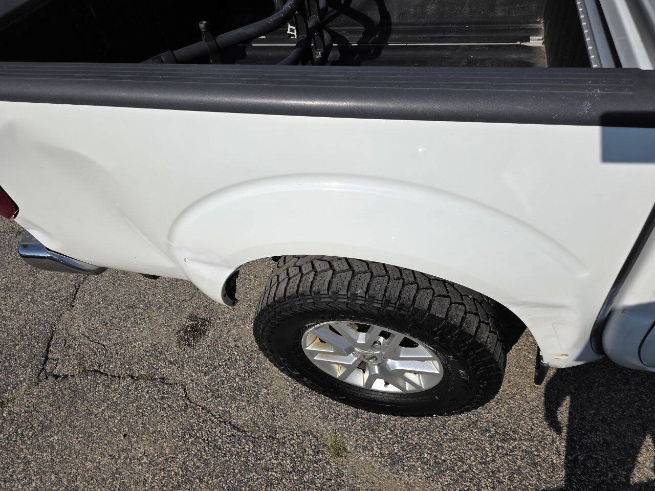 Used 2014 Nissan Frontier SV w/ SV Value Truck Package RWD image 29