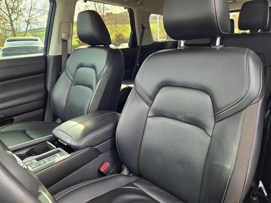 Used 2023 Nissan Pathfinder SL image 20