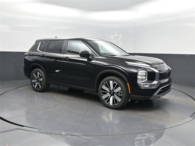 New 2025 Mitsubishi Outlander SE image 34