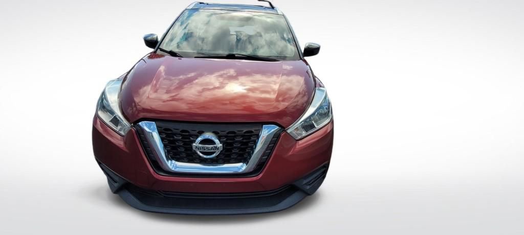 Used 2018 Nissan Kicks SV w/ Interior Electronics Package FWD image 6