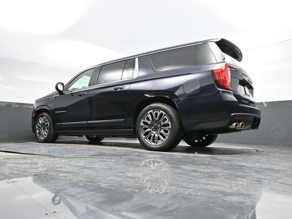 Used 2023 GMC Yukon XL Denali Ultimate image 38
