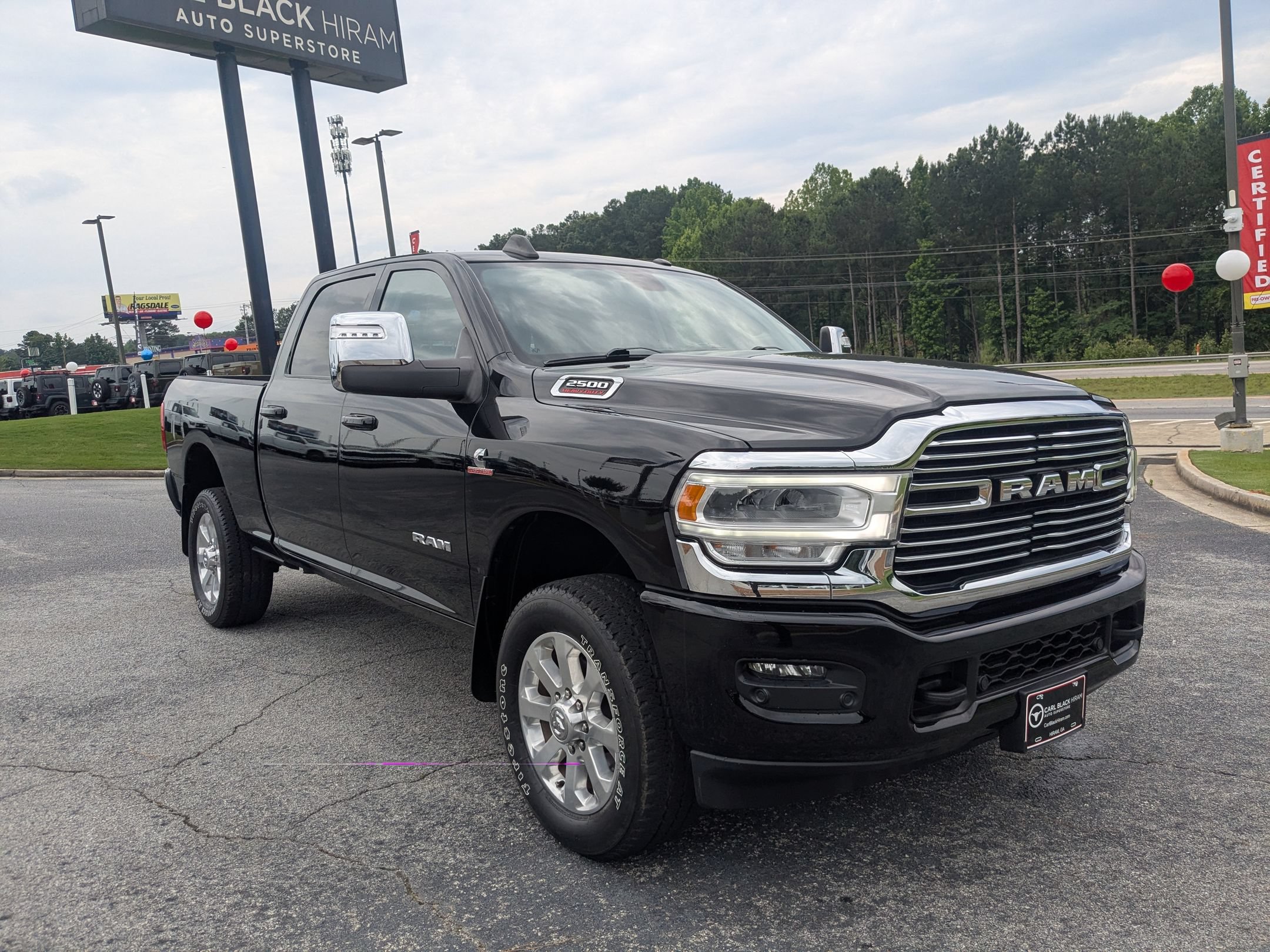 Used 2023 RAM 2500 Laramie AWD/4WD image 3