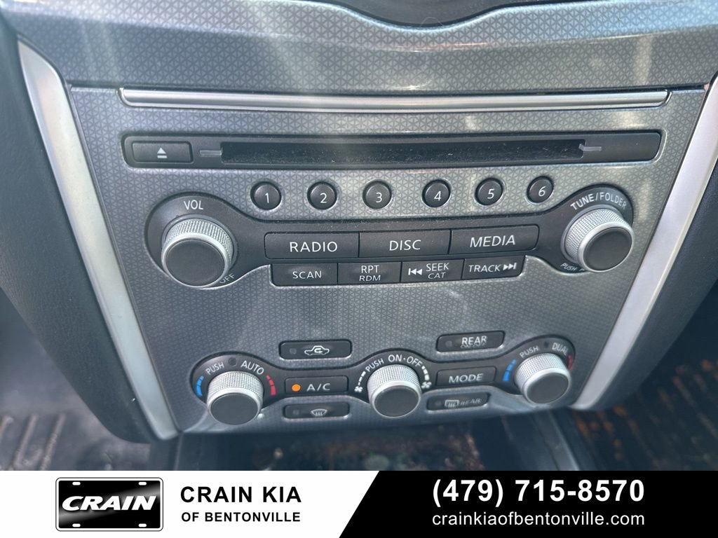 Used 2017 Nissan Pathfinder SL AWD/4WD image 24