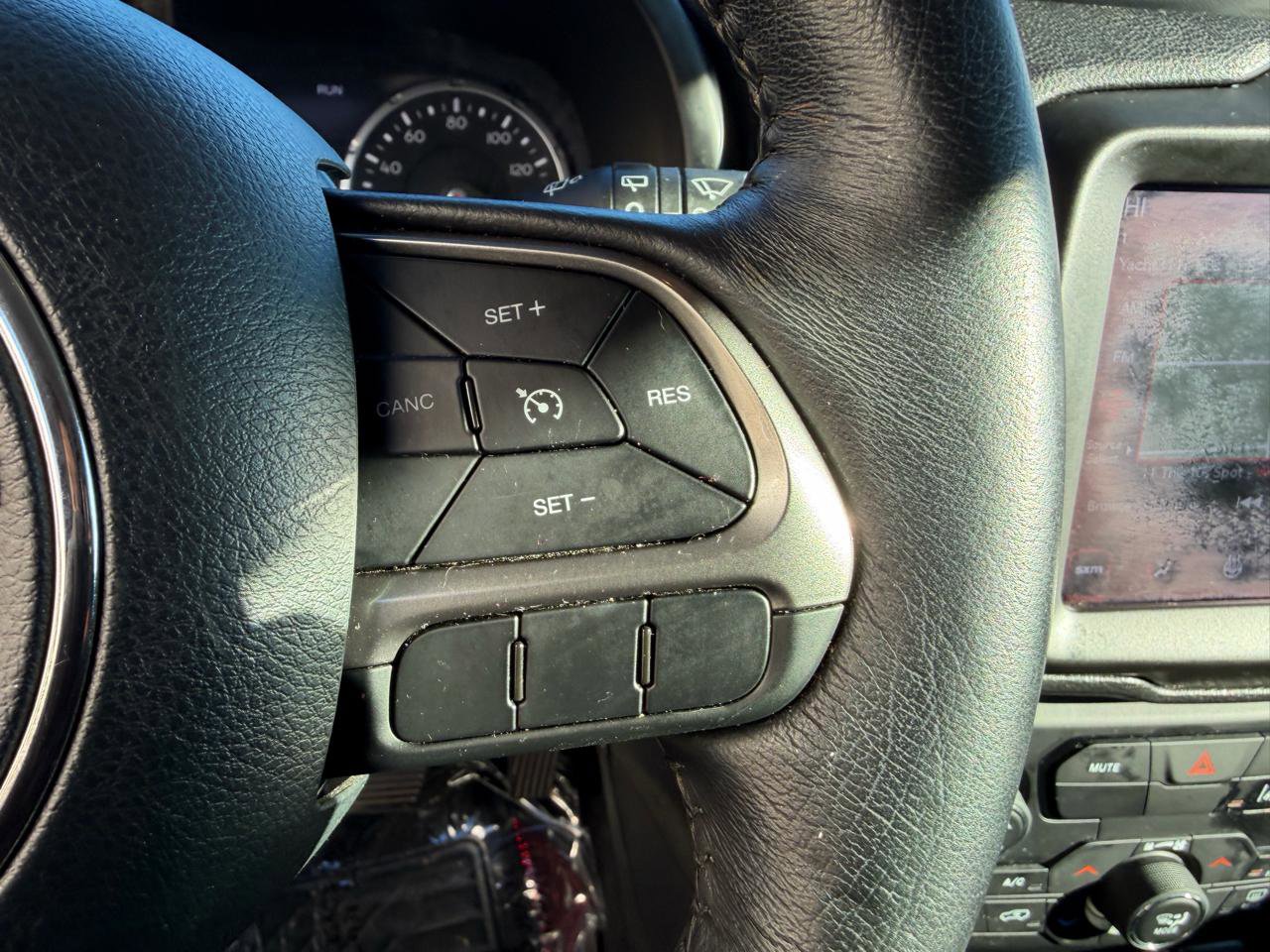 Used 2021 Jeep Renegade Limited image 26