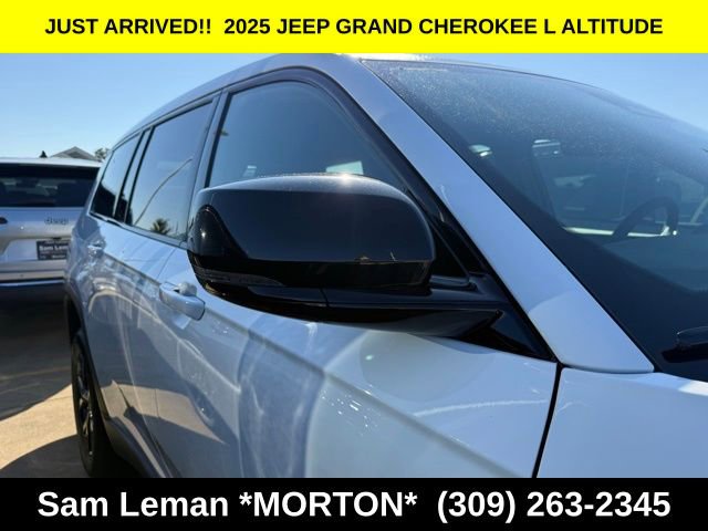 New 2025 Jeep Grand Cherokee L Altitude image 6