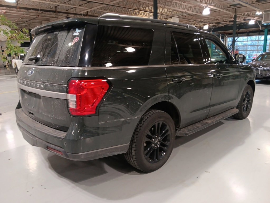 Used 2022 Ford Expedition XLT image 6