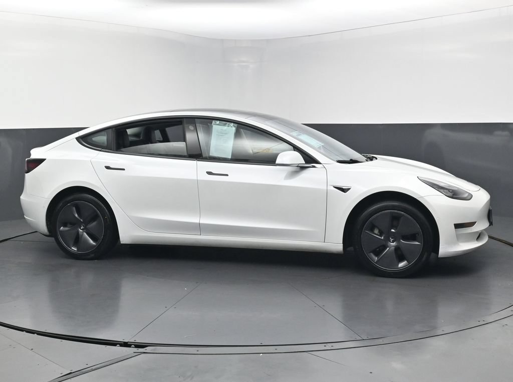 Used 2020 Tesla Model 3 Standard Range Plus RWD image 47
