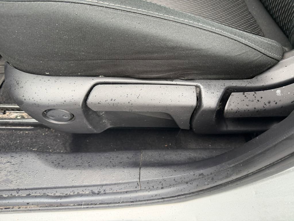 Used 2023 Mitsubishi Outlander ES image 13