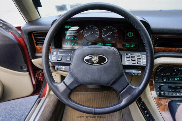 Used 1988 Jaguar XJ Vanden Plas RWD image 30