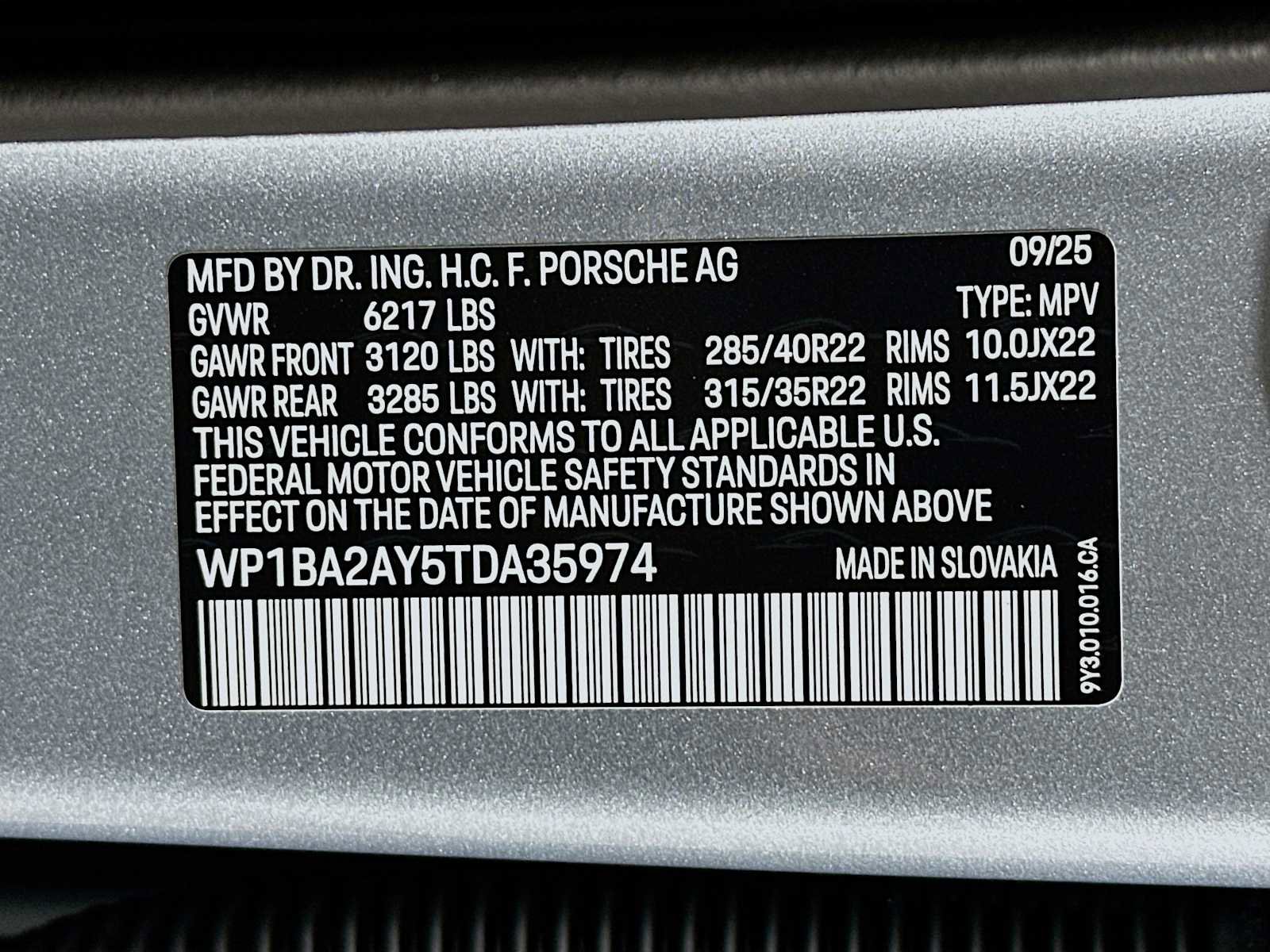 New 2026 Porsche Cayenne Coupe image 33