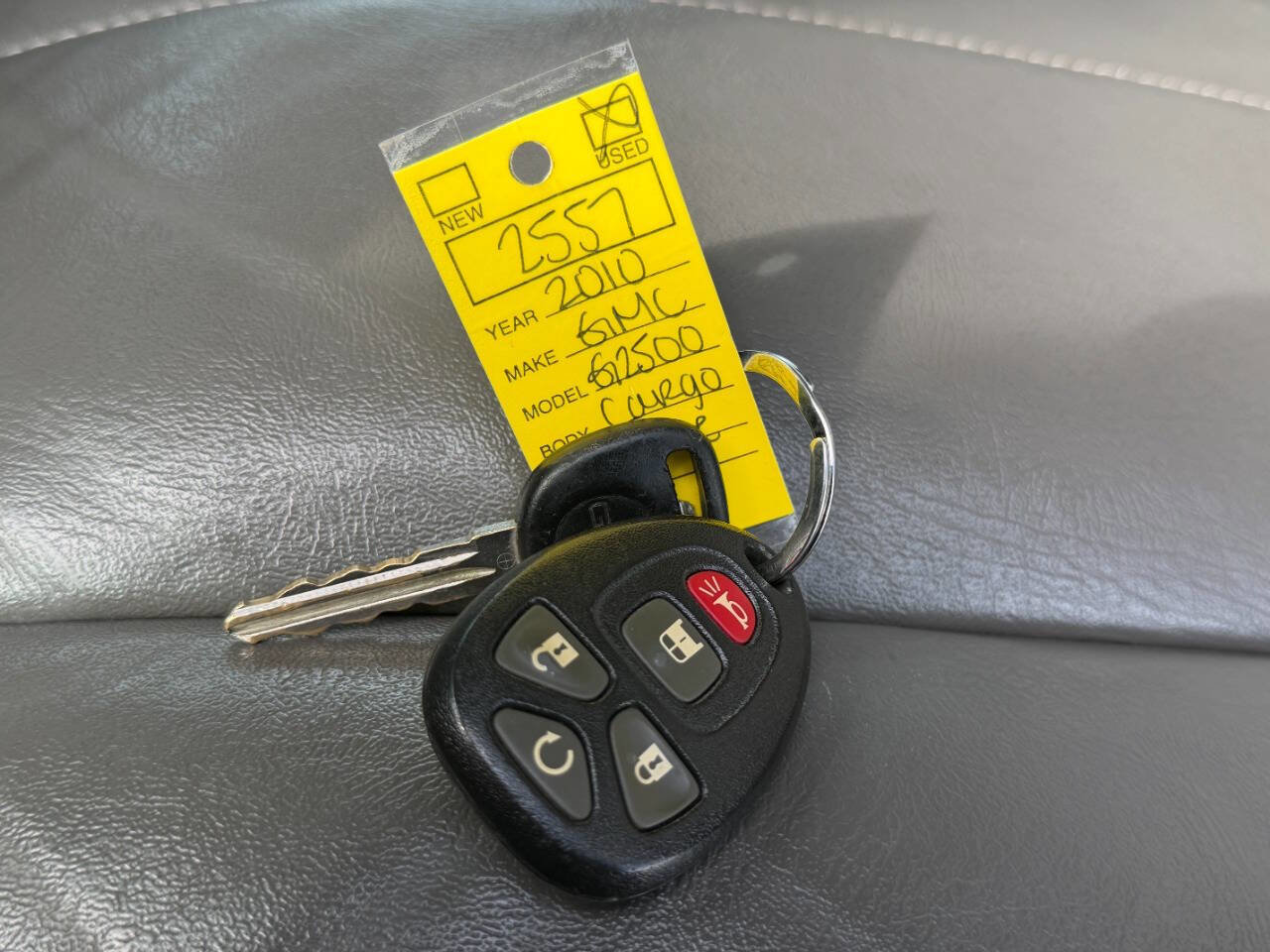 Used 2010 GMC Savana 2500 LS w/ Power Package image 42