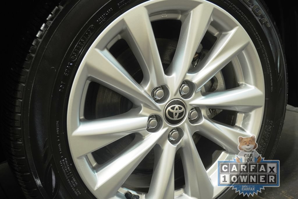 Used 2024 Toyota Corolla LE w/ LE Convenience Package FWD image 12