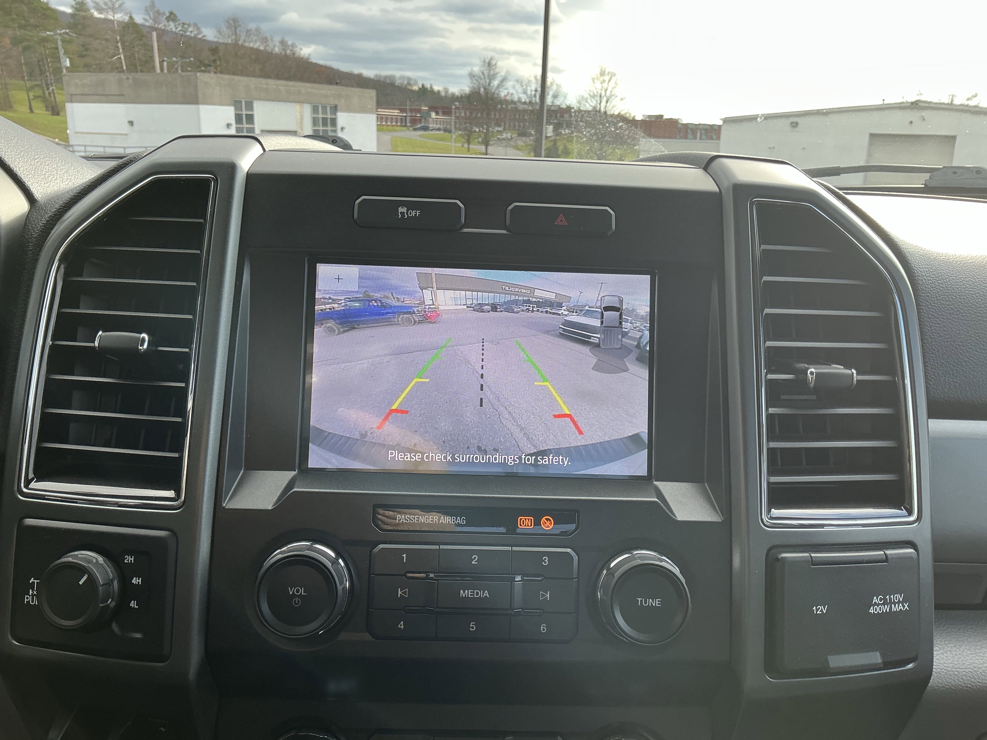 Used 2021 Ford F350 XLT w/ XLT Premium Package image 18