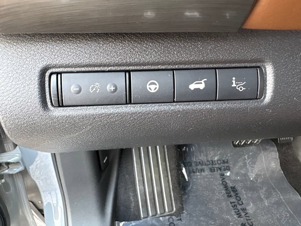 Used 2023 Nissan Pathfinder Platinum w/ Cargo Package AWD/4WD image 28