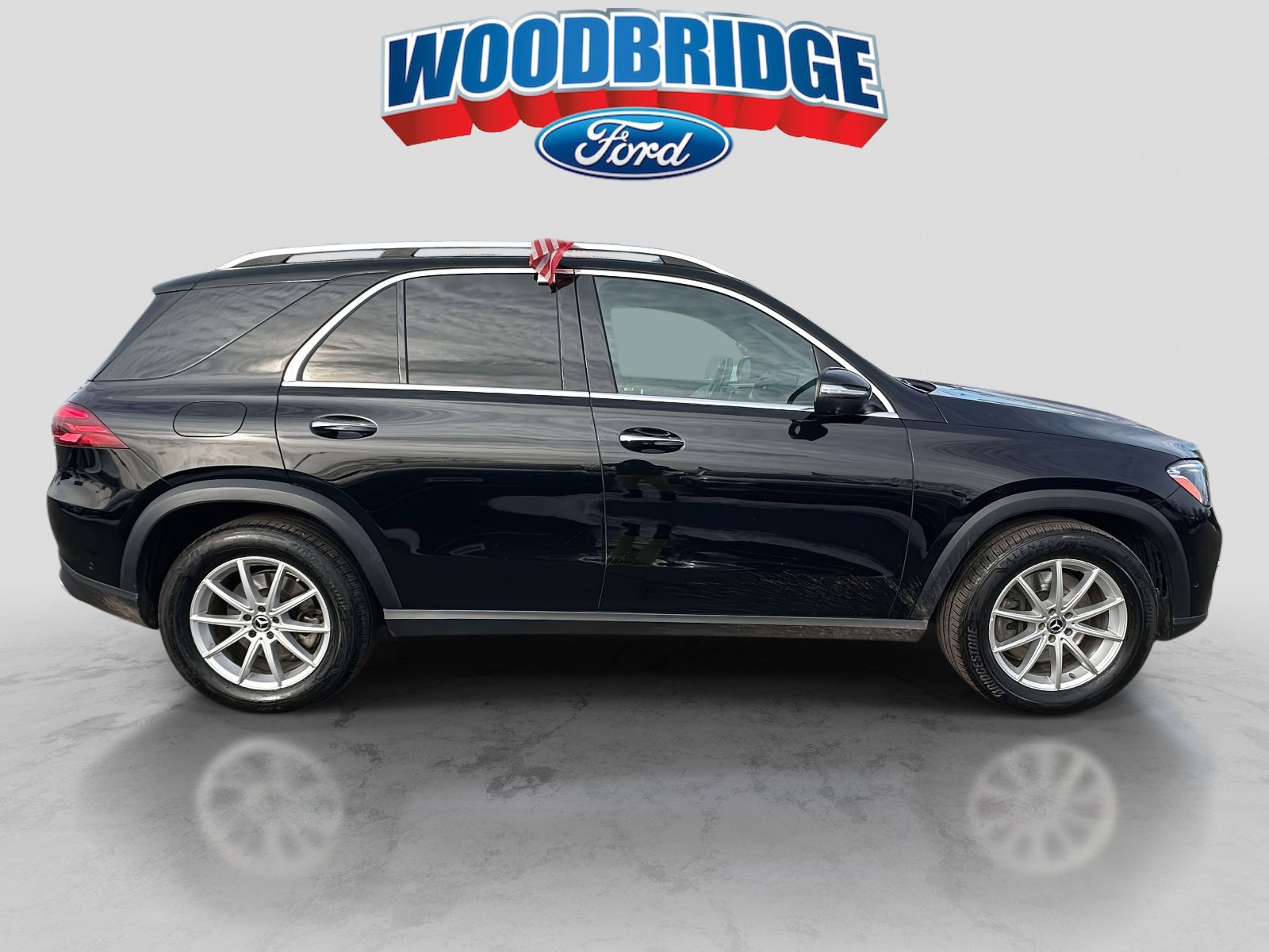 Used 2024 Mercedes-Benz GLE 450e GLE 450e Plug-In Hybrid 4MATIC image 3