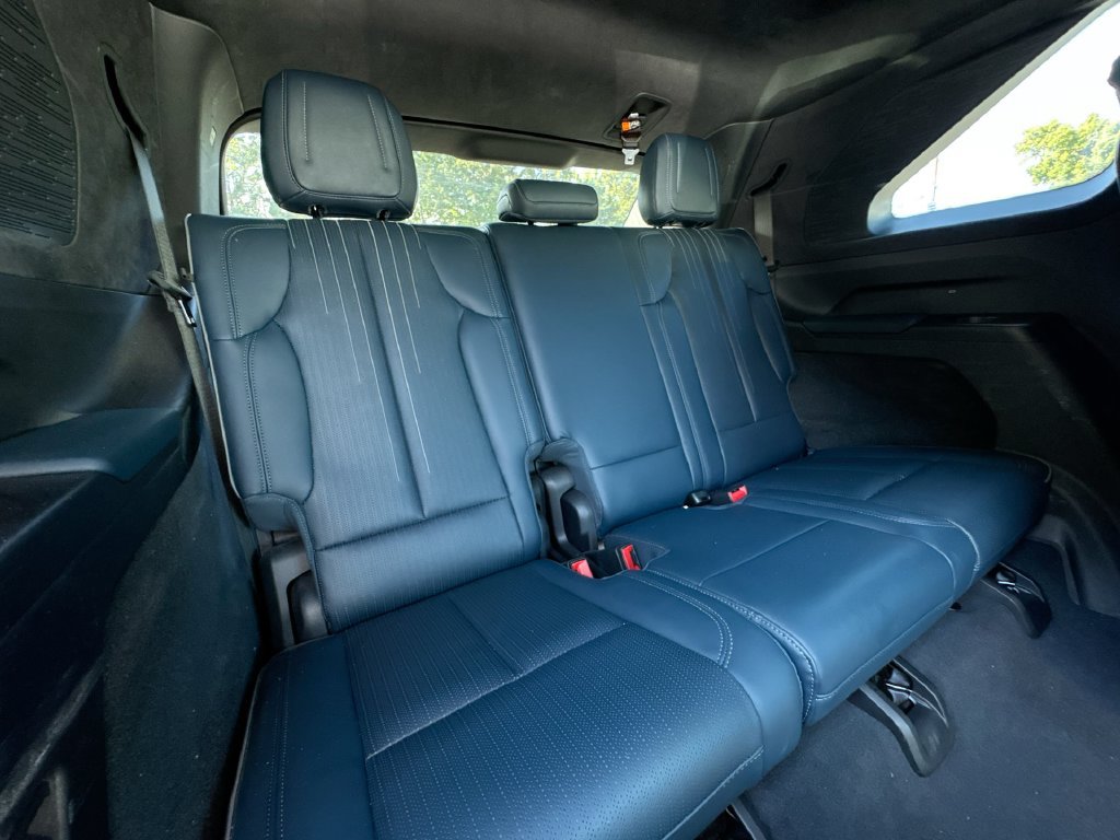 Used 2025 Cadillac Escalade IQ Luxury 2 AWD/4WD image 29