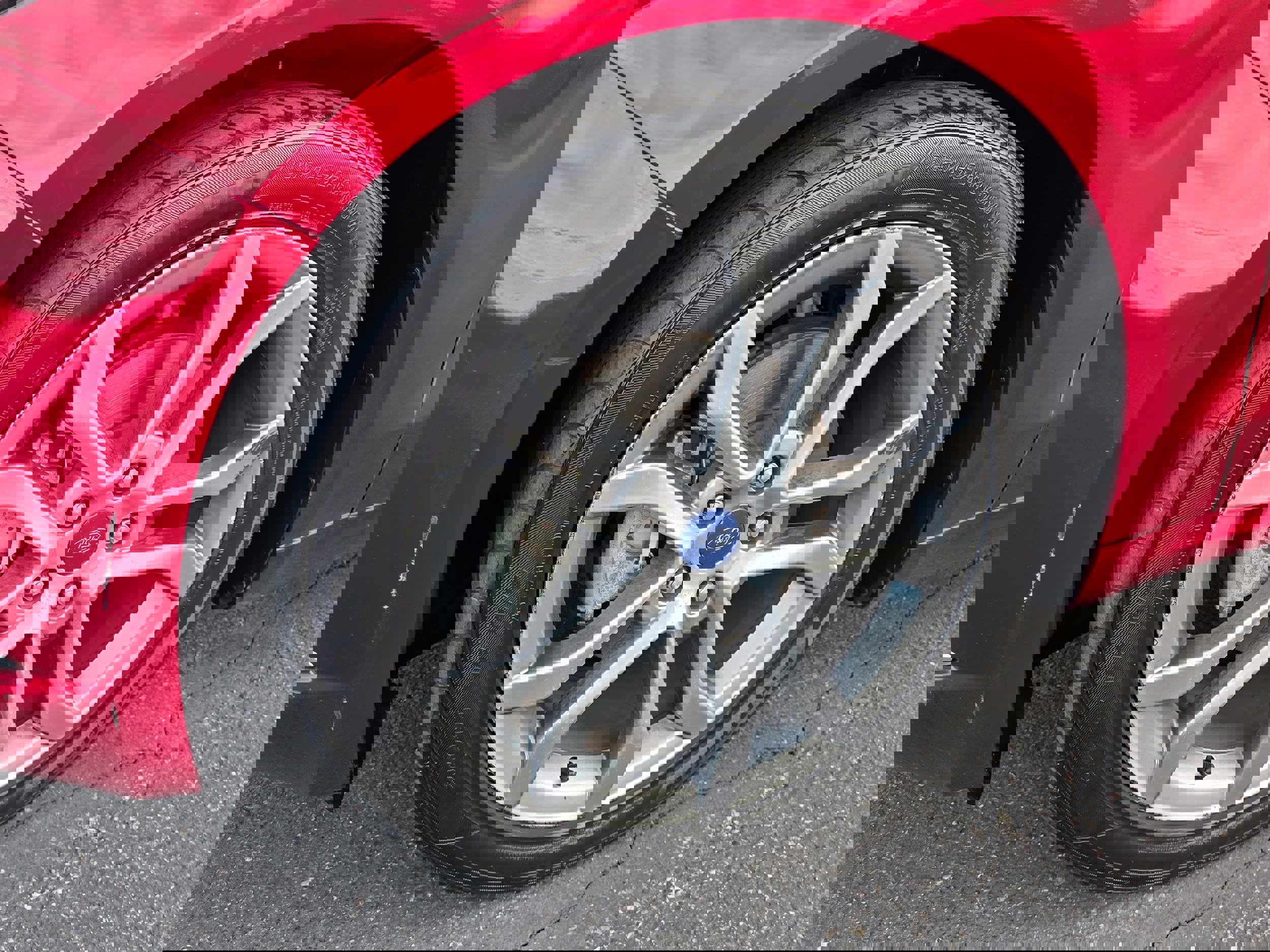 Used 2017 Ford Fusion SE w/ Equipment Group 201A image 11