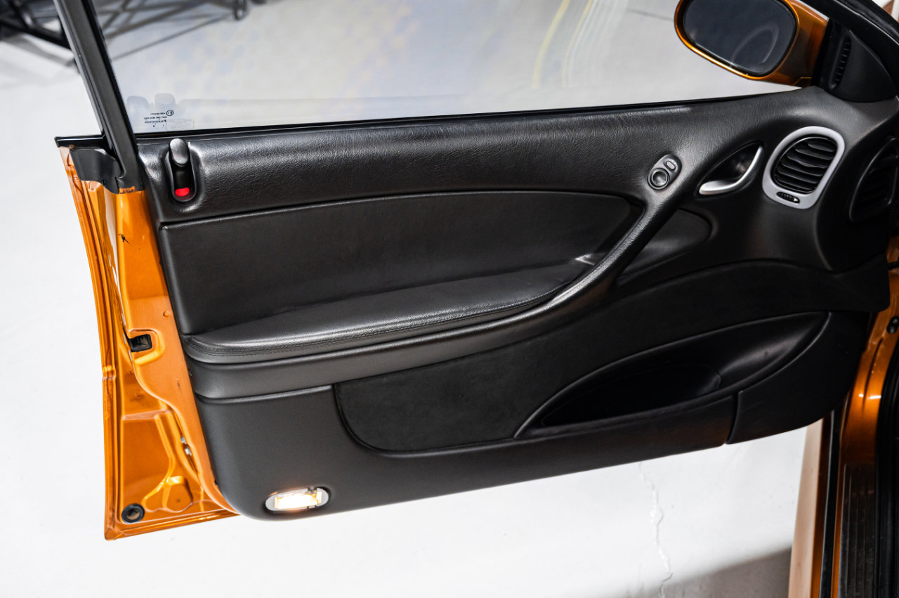 Used 2006 Pontiac GTO image 16