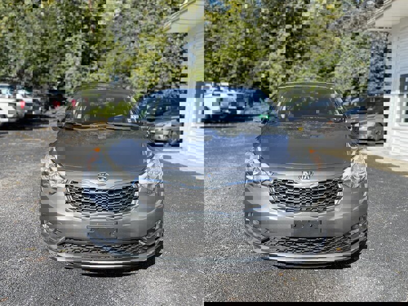 Used 2016 Kia Forte LX image 3